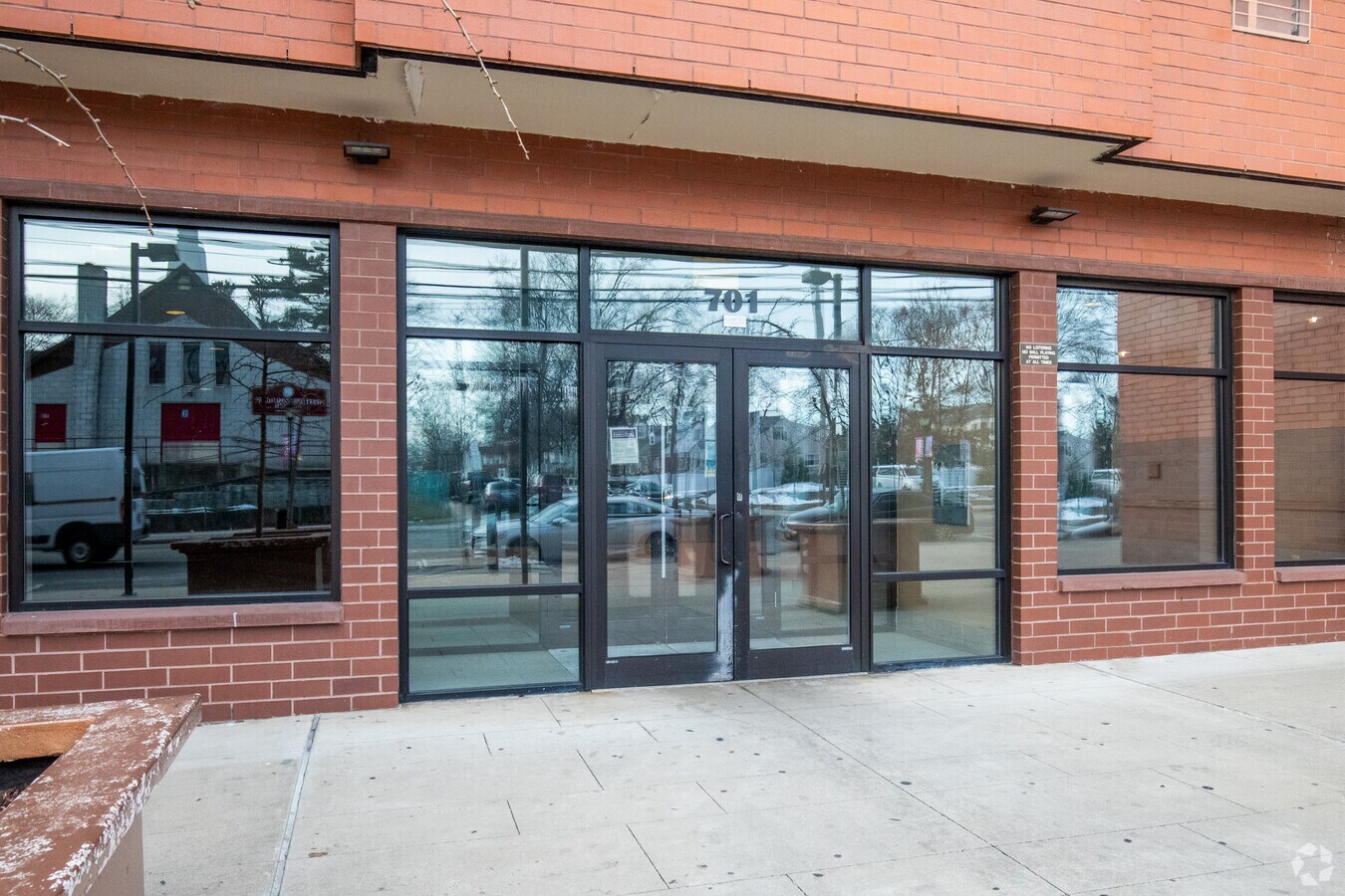 701 Prospect Ave, Westbury, NY 11590