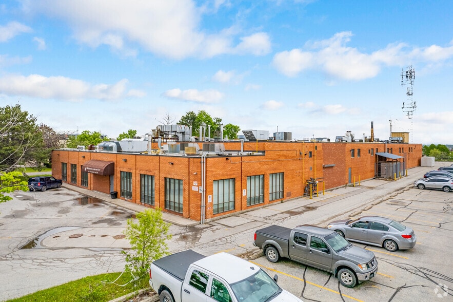 141 Finchdene Sq, Toronto, ON for sale - Primary Photo - Image 1 of 1