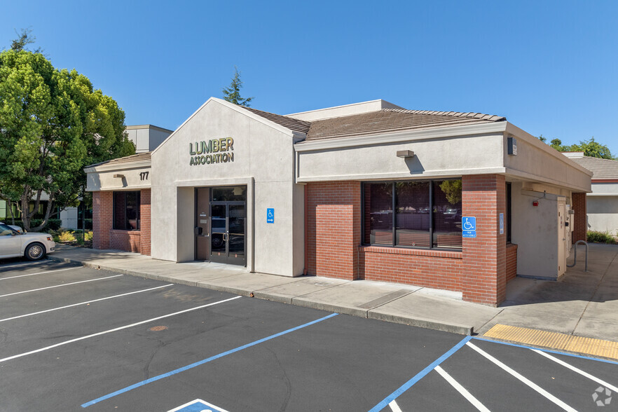 177 Parkshore Dr, Folsom, CA for lease - Building Photo - Image 1 of 5