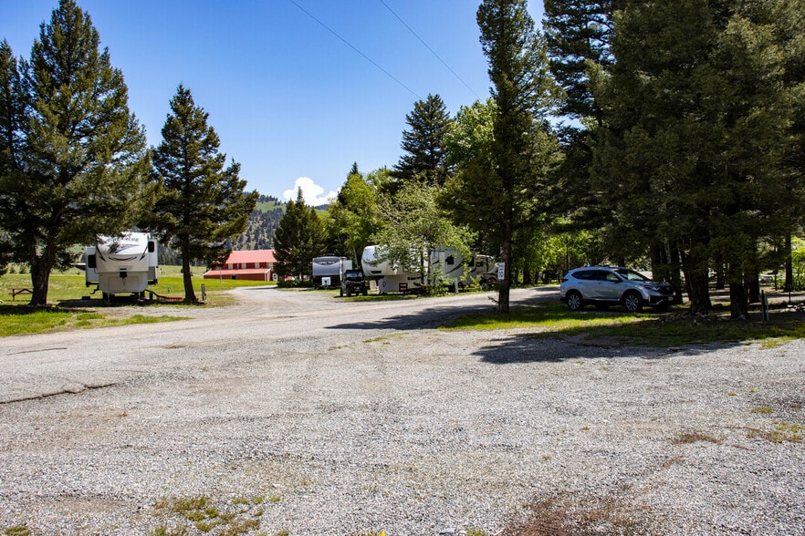 29 Frontage Rd, Basin, MT for sale - Other - Image 1 of 30