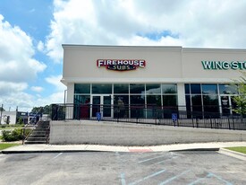 1935 E Victory Dr, Savannah GA - Storefront Property