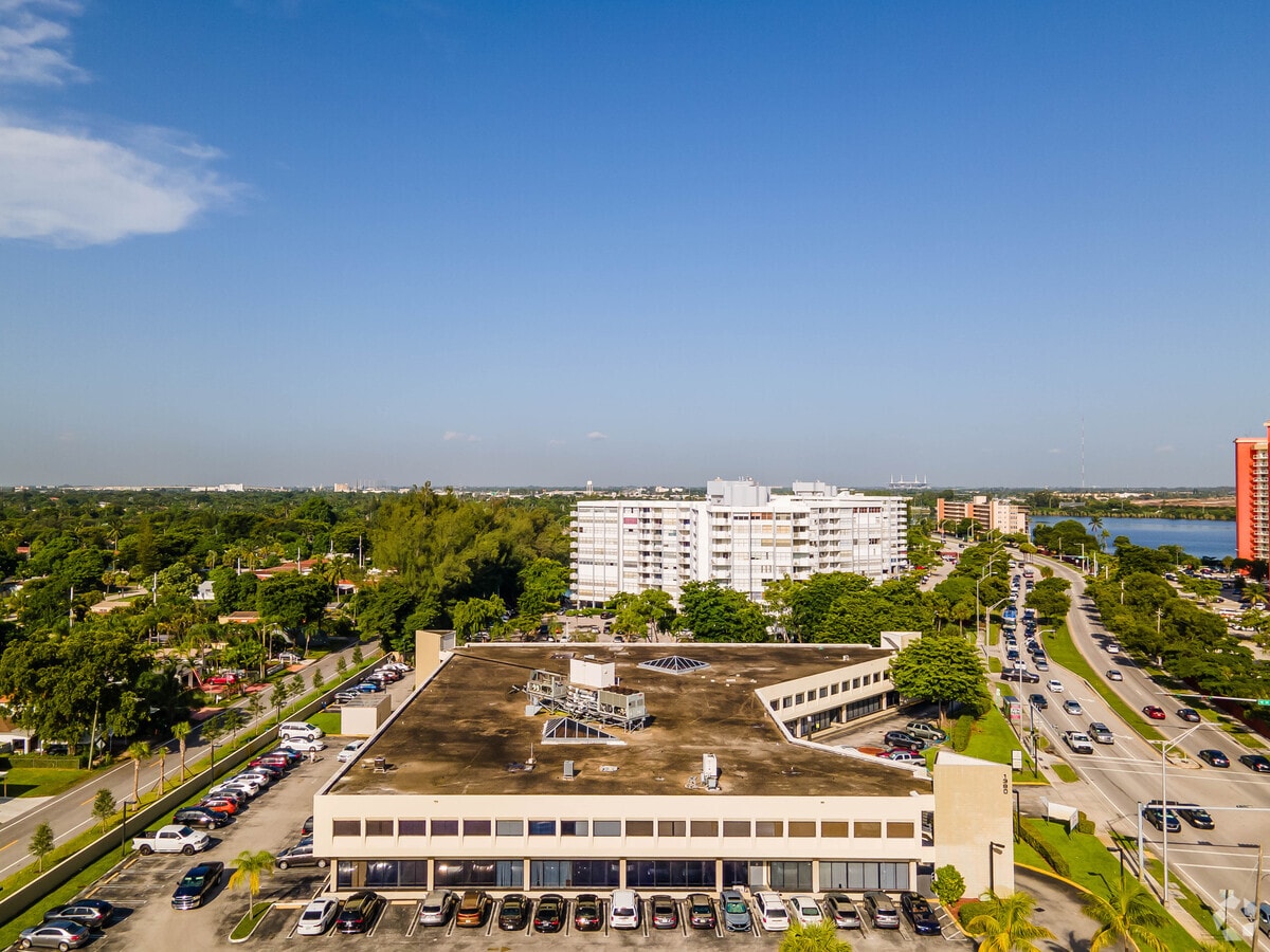 1380 Ne Miami Gardens Dr: Discover Miami's Hidden Gem