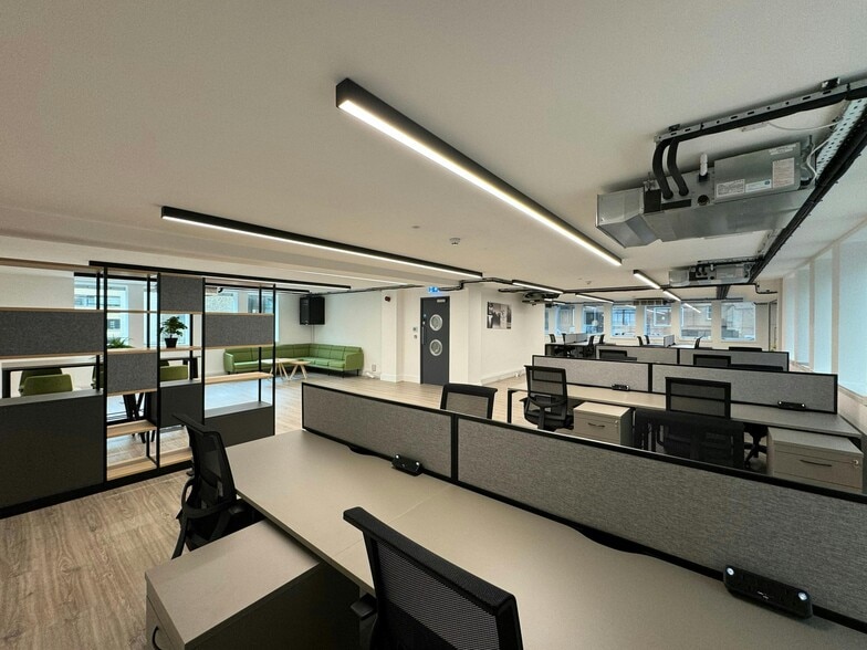 16 St Clare St, London for lease - Building Photo - Image 2 of 14