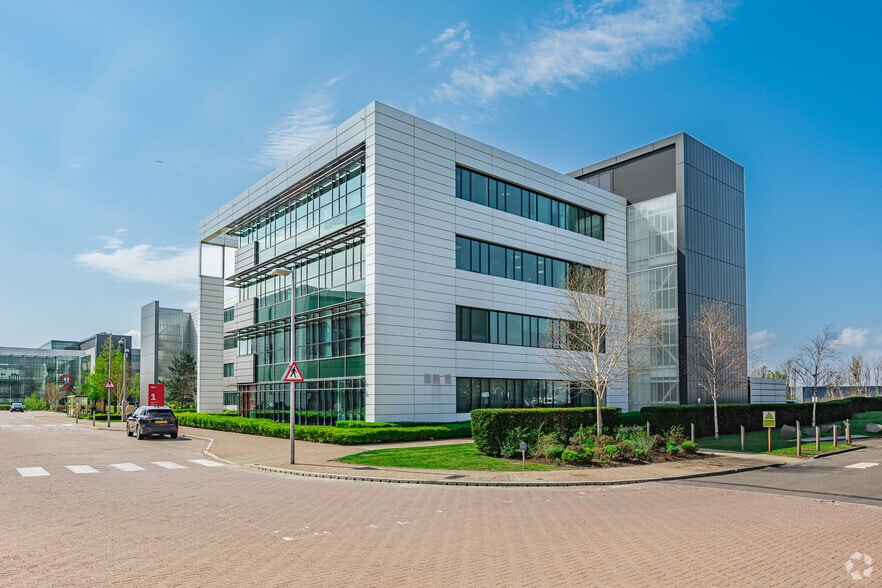 Parklands Ave, Holytown for lease - Building Photo - Image 2 of 2