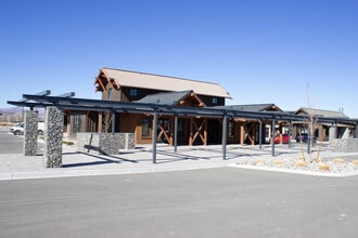 1044 Inglewood Dr, Fernley, NV for lease Building Photo- Image 1 of 8