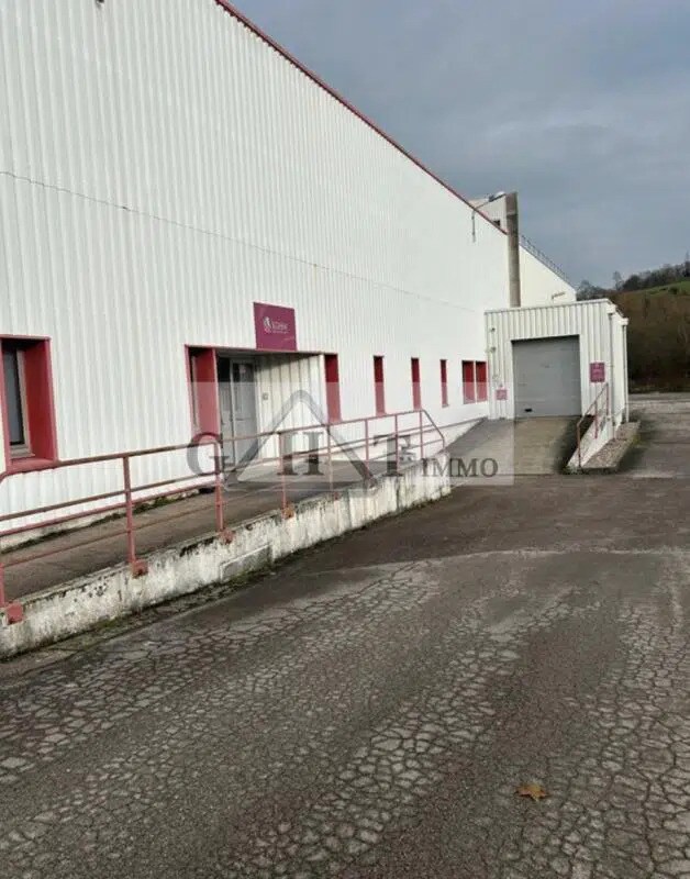 Office in Aumale for lease Building Photo- Image 1 of 4