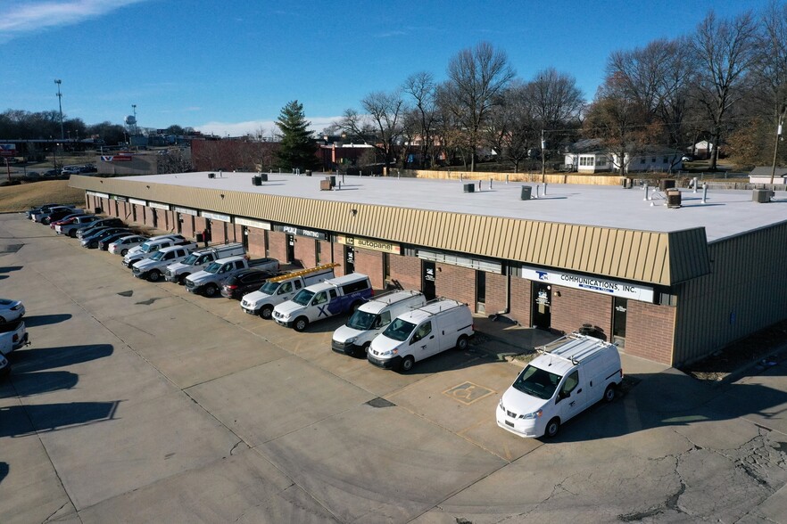 9620 E State Route 350, Raytown, MO for lease - Primary Photo - Image 1 of 13