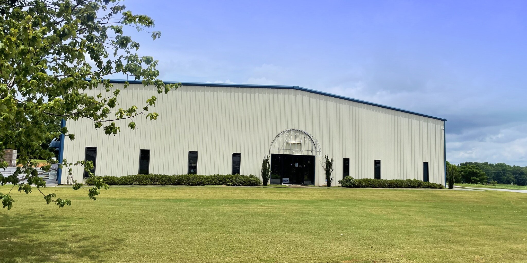 1059 Superior Way, Thomson, GA for lease Building Photo- Image 1 of 2
