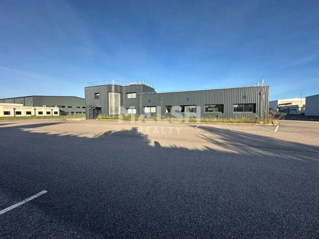 Vente Local d'activités 1 631 m² - Photo 1