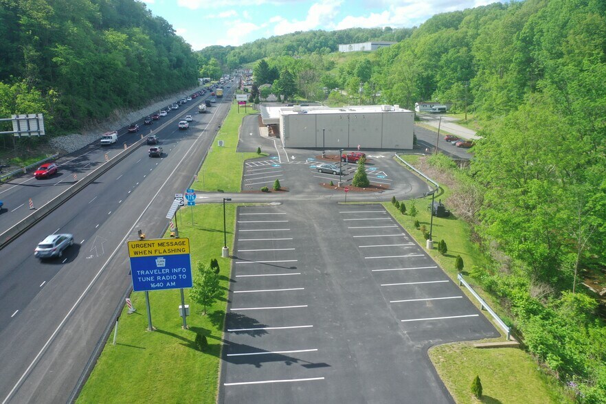 Retail in Monroeville, PA for sale - Primary Photo - Image 1 of 1