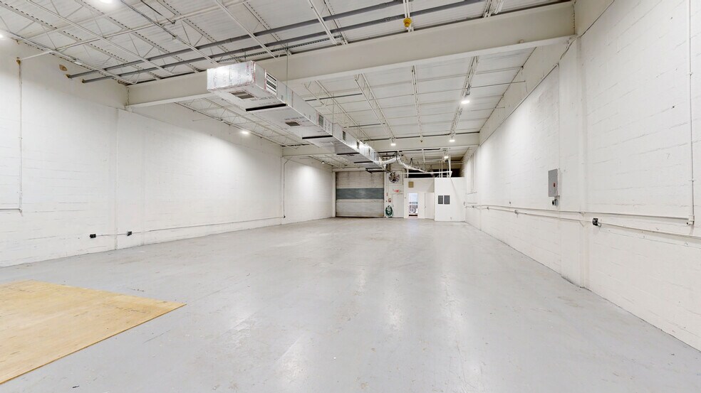 19555 NE 10th Ave, Miami, FL for lease - Matterport 3D Scan - Image 2 of 22