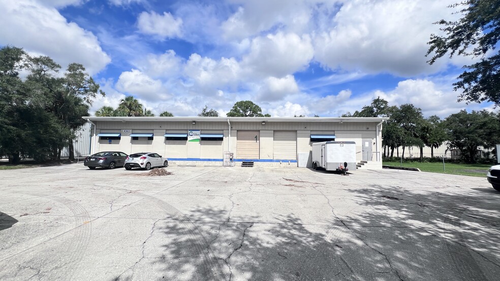 4363 Independance Ct, Sarasota, FL for lease - Building Photo - Image 2 of 21