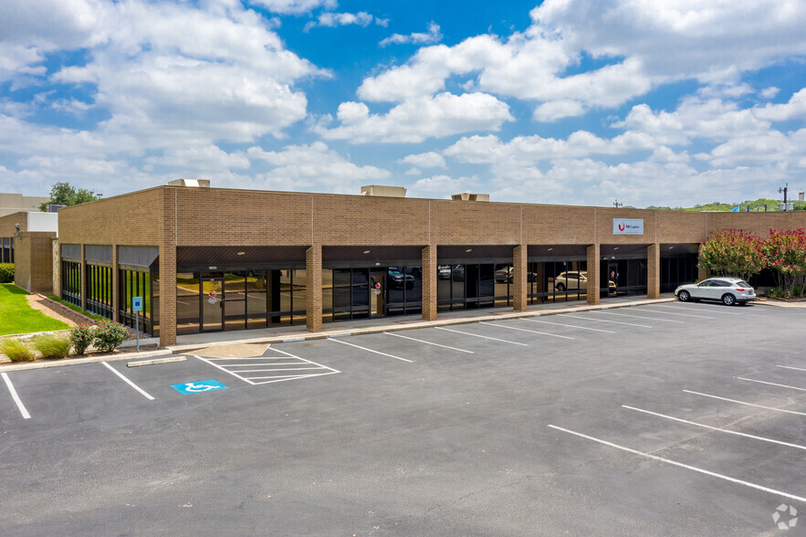 1850-1900 Grandstand Dr, San Antonio, TX for lease - Building Photo - Image 1 of 15