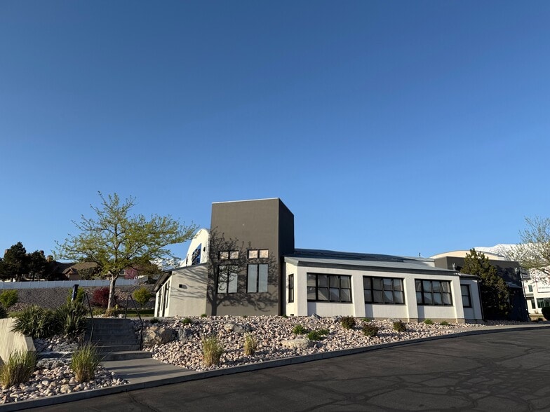 537 W University Pky, Orem, UT for lease - Building Photo - Image 3 of 16