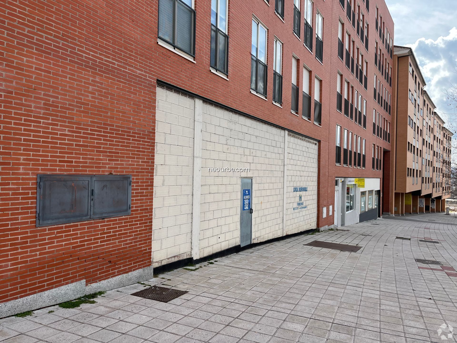 Retail in Ávila, Ávila for lease Interior Photo- Image 1 of 4