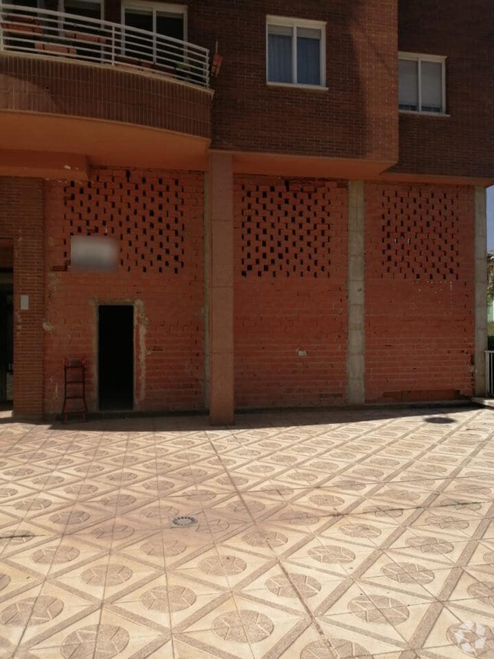 Retail in Cuenca, Cuenca for lease Interior Photo- Image 1 of 1