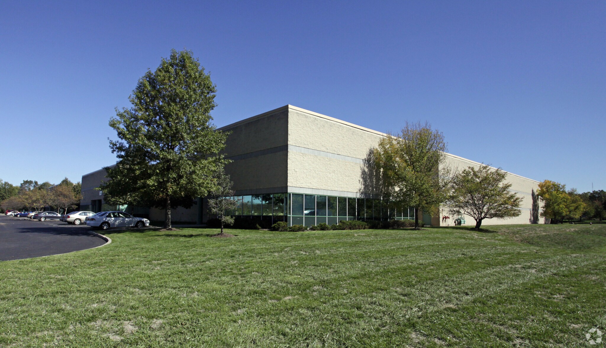 65 Clyde Rd, Somerset, NJ for sale Primary Photo- Image 1 of 1