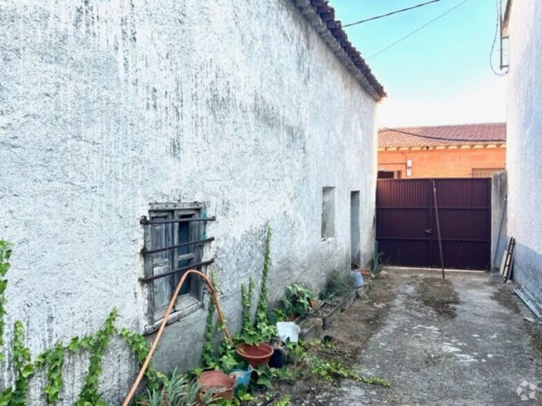 Calle Lepanto, 38, Méntrida, Toledo for sale - Building Photo - Image 3 of 6