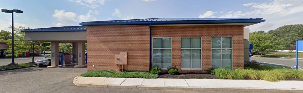 1998 Us Highway 9, Howell, NJ for lease - Building Photo - Image 1 of 4