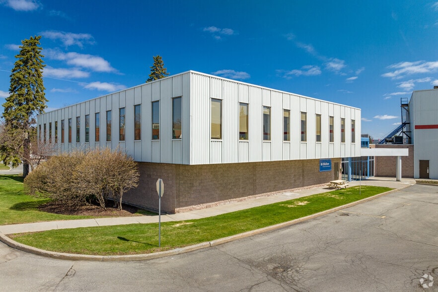 2680 Queensview Dr, Ottawa, ON for lease - Building Photo - Image 2 of 16
