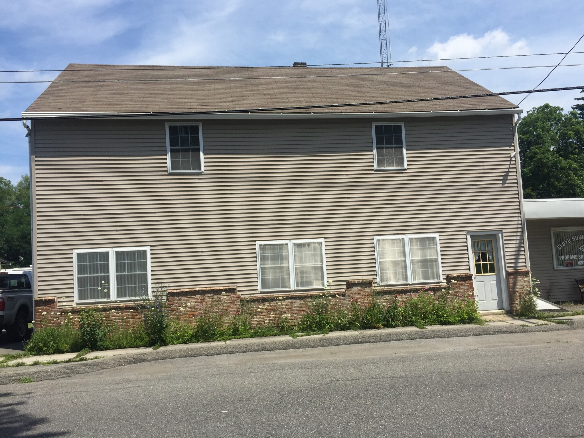 30 Sherman Dr, Walden, NY for sale Primary Photo- Image 1 of 1