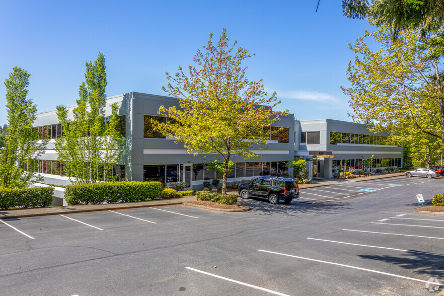 11000 NE 33rd Pl, Bellevue, WA for lease - Building Photo - Image 1 of 4