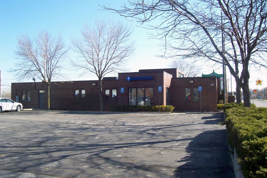 20 W Muskegon Ave, Muskegon, MI for sale - Primary Photo - Image 1 of 17