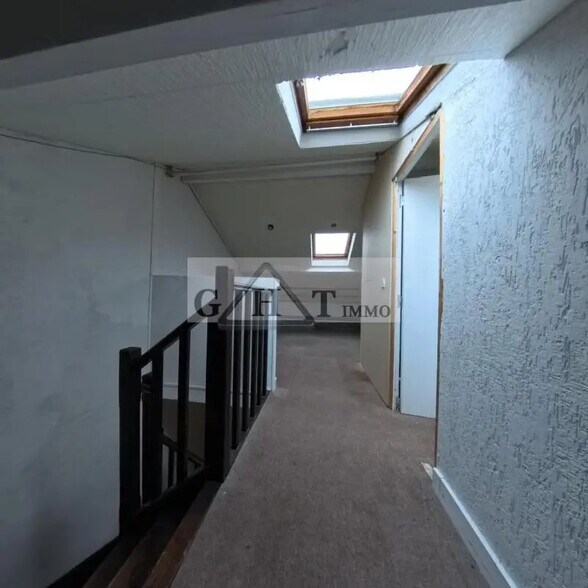 Office in Maisons-Alfort for sale - Interior Photo - Image 1 of 12