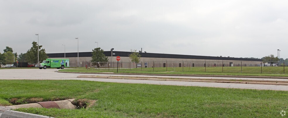 670 Chesapeake Park Plz, Middle River, MD for lease - Building Photo - Image 3 of 8