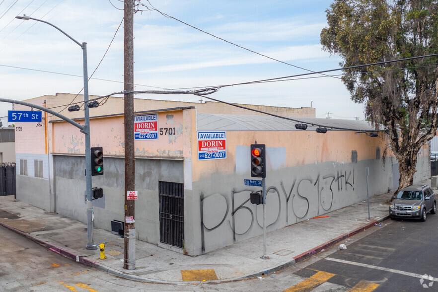 5701-5709 S San Pedro St, Los Angeles, CA for sale - Building Photo - Image 3 of 22