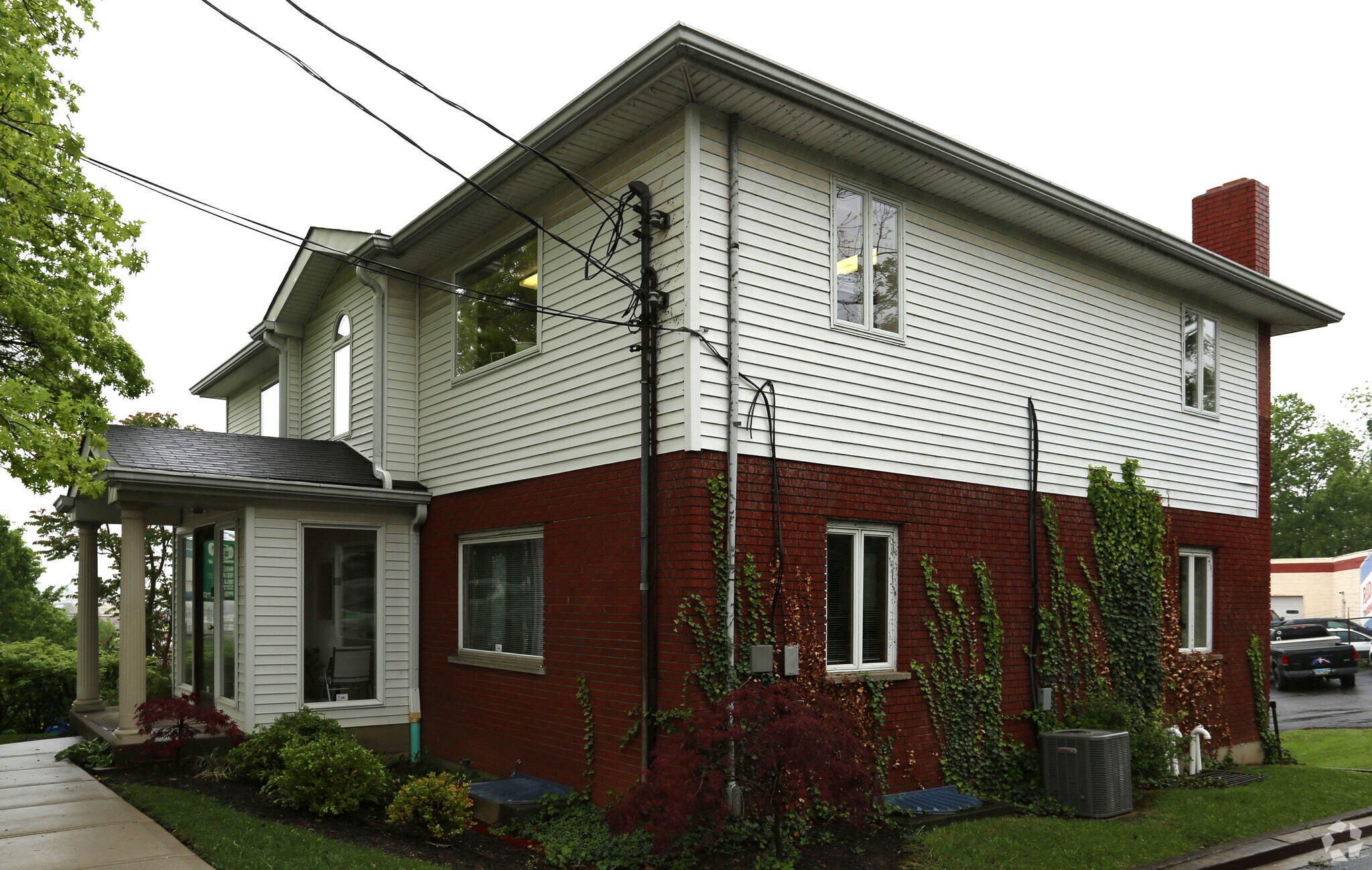 5583 Ridge Ave, Cincinnati, OH for sale Primary Photo- Image 1 of 1