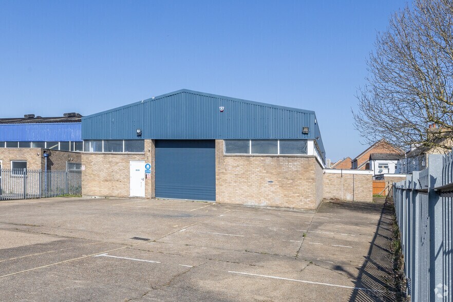Albone Way, Biggleswade for lease - Primary Photo - Image 1 of 2