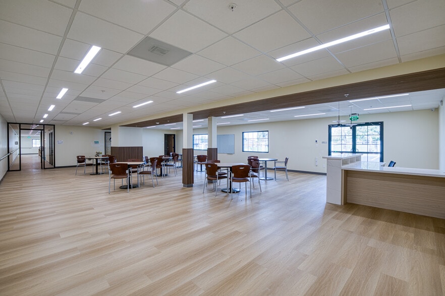 8291-8295 Westminster Blvd, Westminster, CA for sale - Interior Photo - Image 3 of 26