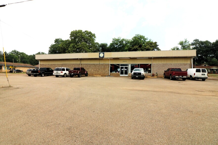 202 First, Hughes Springs, TX 75656