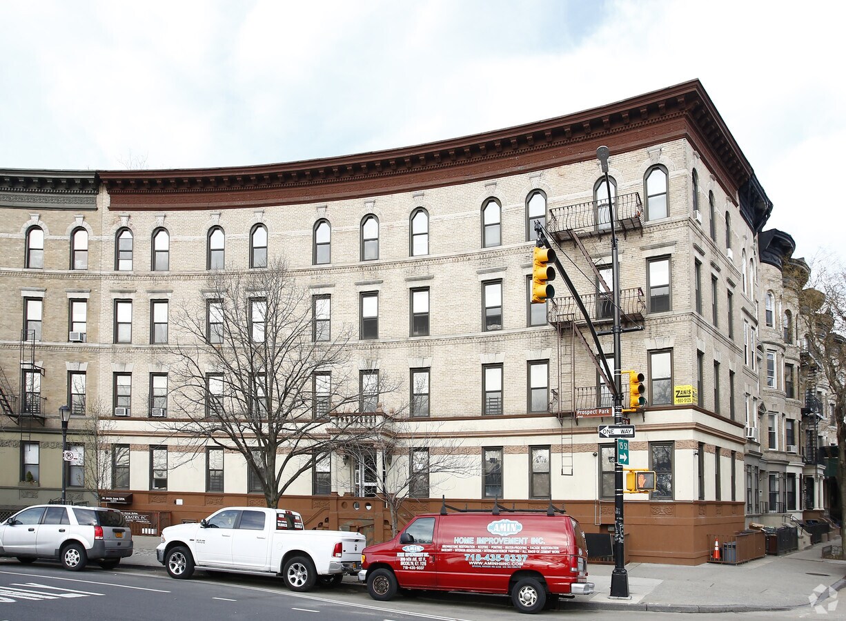 196200 Prospect Park W, Brooklyn, NY 11215