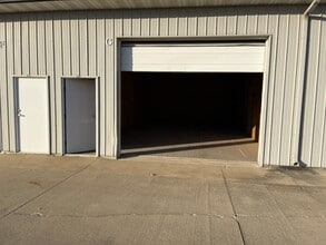 606 S Staley Rd, Champaign, IL for lease Interior Photo- Image 2 of 2