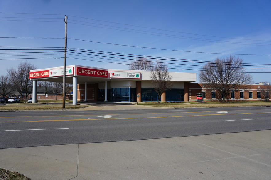 15900 Snow Rd, Brook Park, OH for lease - Building Photo - Image 3 of 39