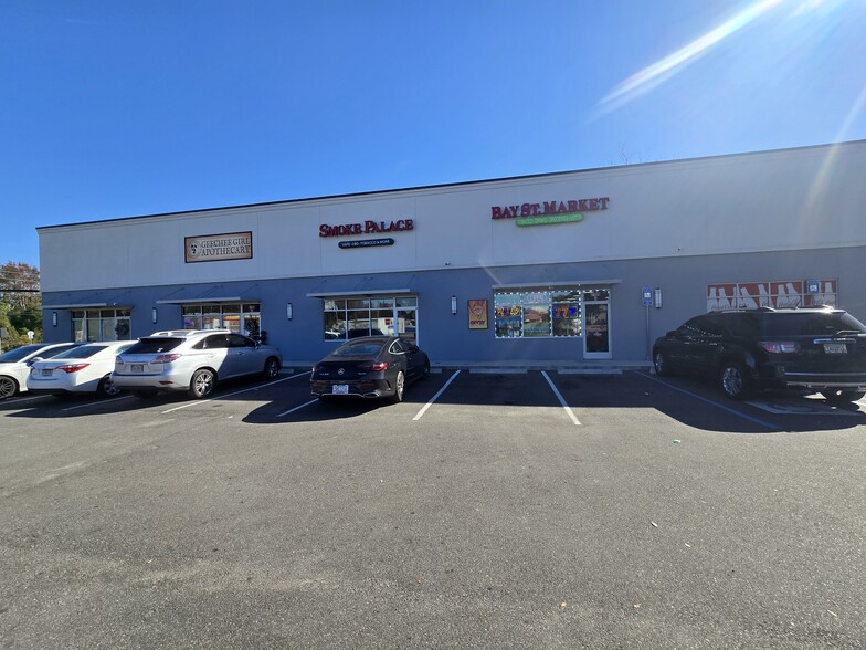 2109 W Bay St, Savannah, GA for lease - Building Photo - Image 1 of 7