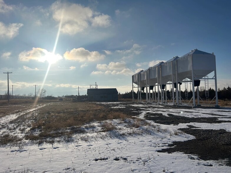 Main St, Noonan, ND for sale - Building Photo - Image 3 of 9