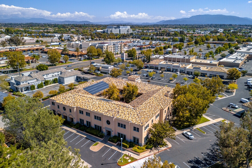 27349 Jefferson Ave, Temecula, CA for lease - Building Photo - Image 1 of 8