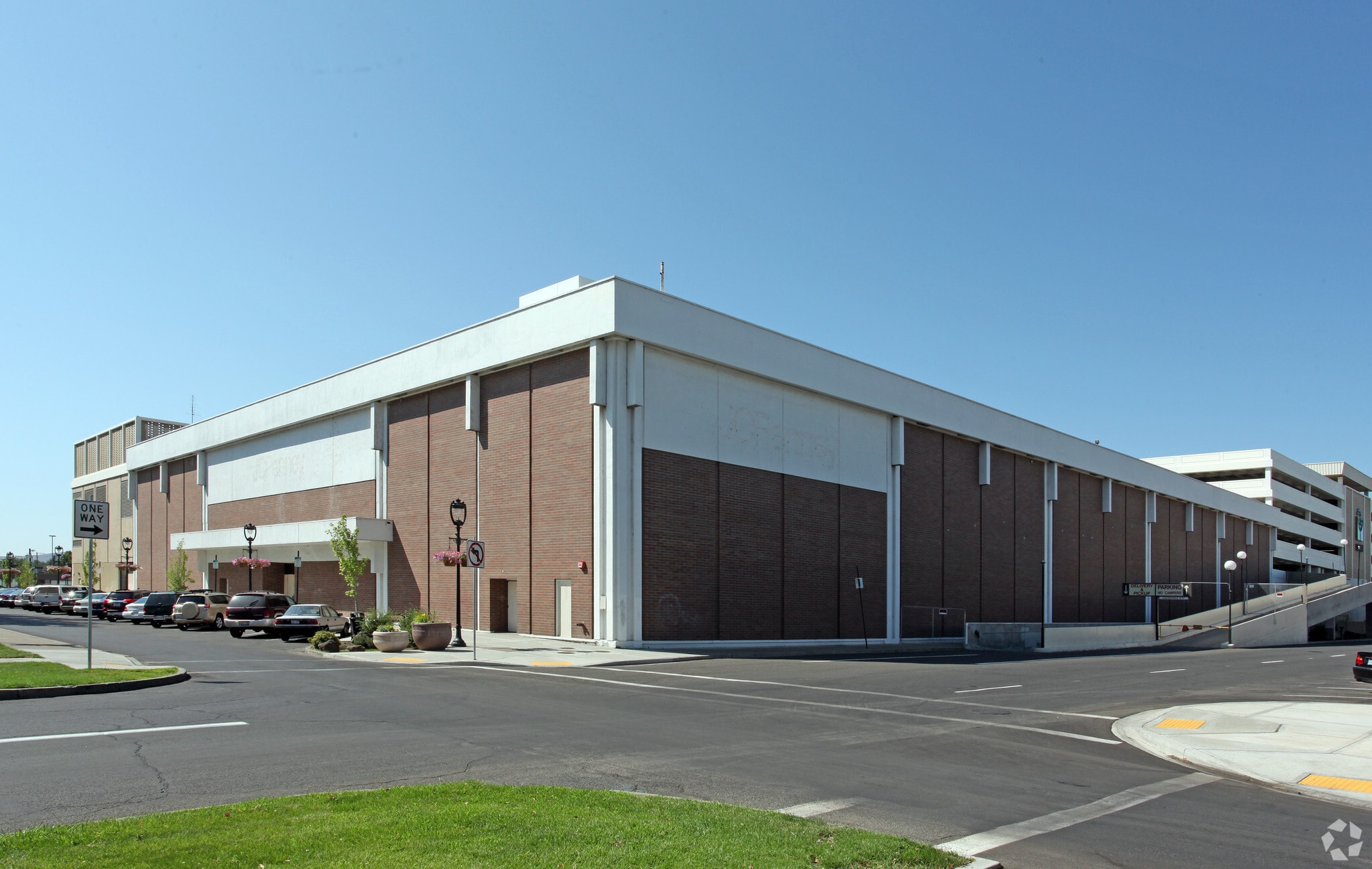 14 N Naches Ave, Yakima, WA for sale Primary Photo- Image 1 of 14