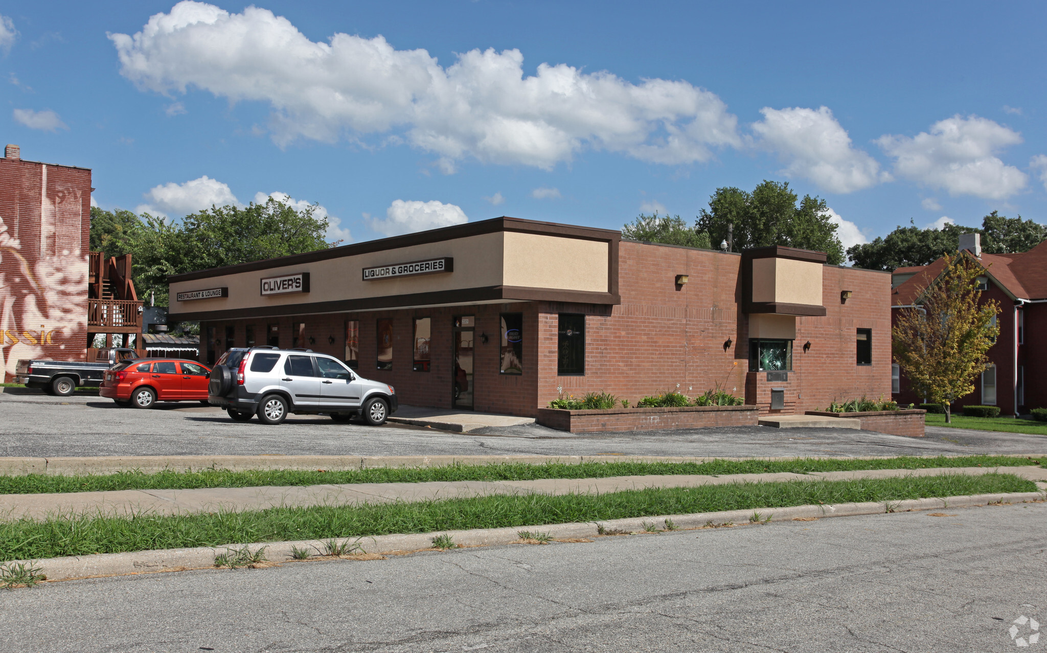 2301 E. 12th St. & 1211-1215 Park St. portfolio of 2 properties for sale on LoopNet.com Primary Photo- Image 1 of 3