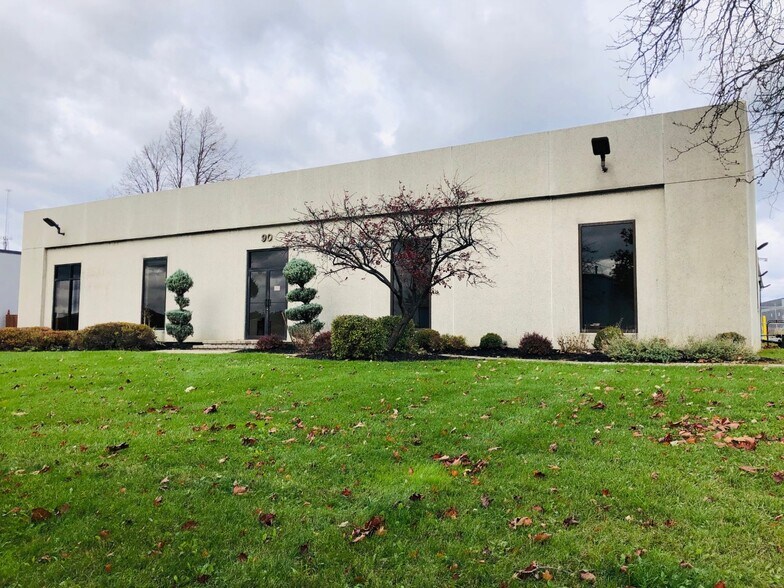 90 Pearce Ave, Tonawanda, NY for sale - Building Photo - Image 1 of 1