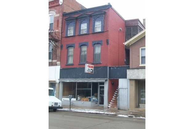 1838 Central Ave, Dubuque, IA for sale - Primary Photo - Image 1 of 1