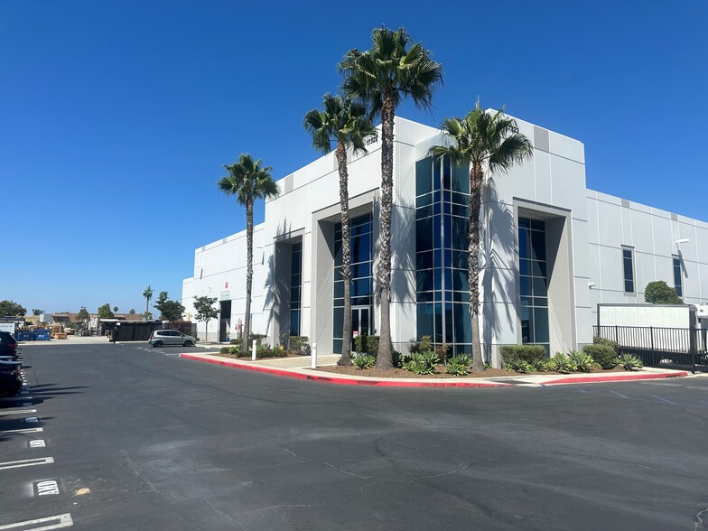 17322 Gothard St, Huntington Beach, CA for lease - Building Photo - Image 1 of 4