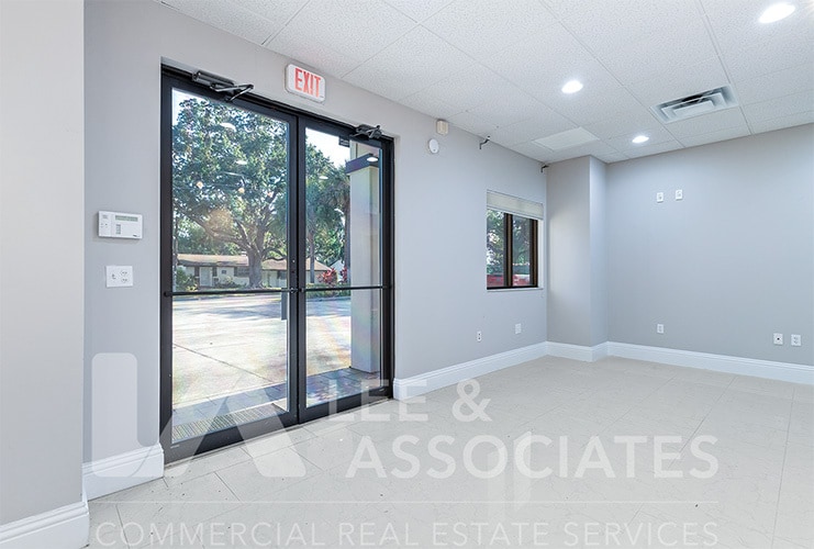 88 E Broad St, Winter Garden, FL for lease - Building Photo - Image 3 of 11