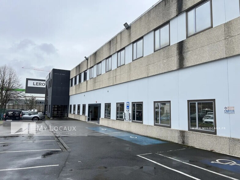 Flex in Nanterre for lease - Building Photo - Image 2 of 14