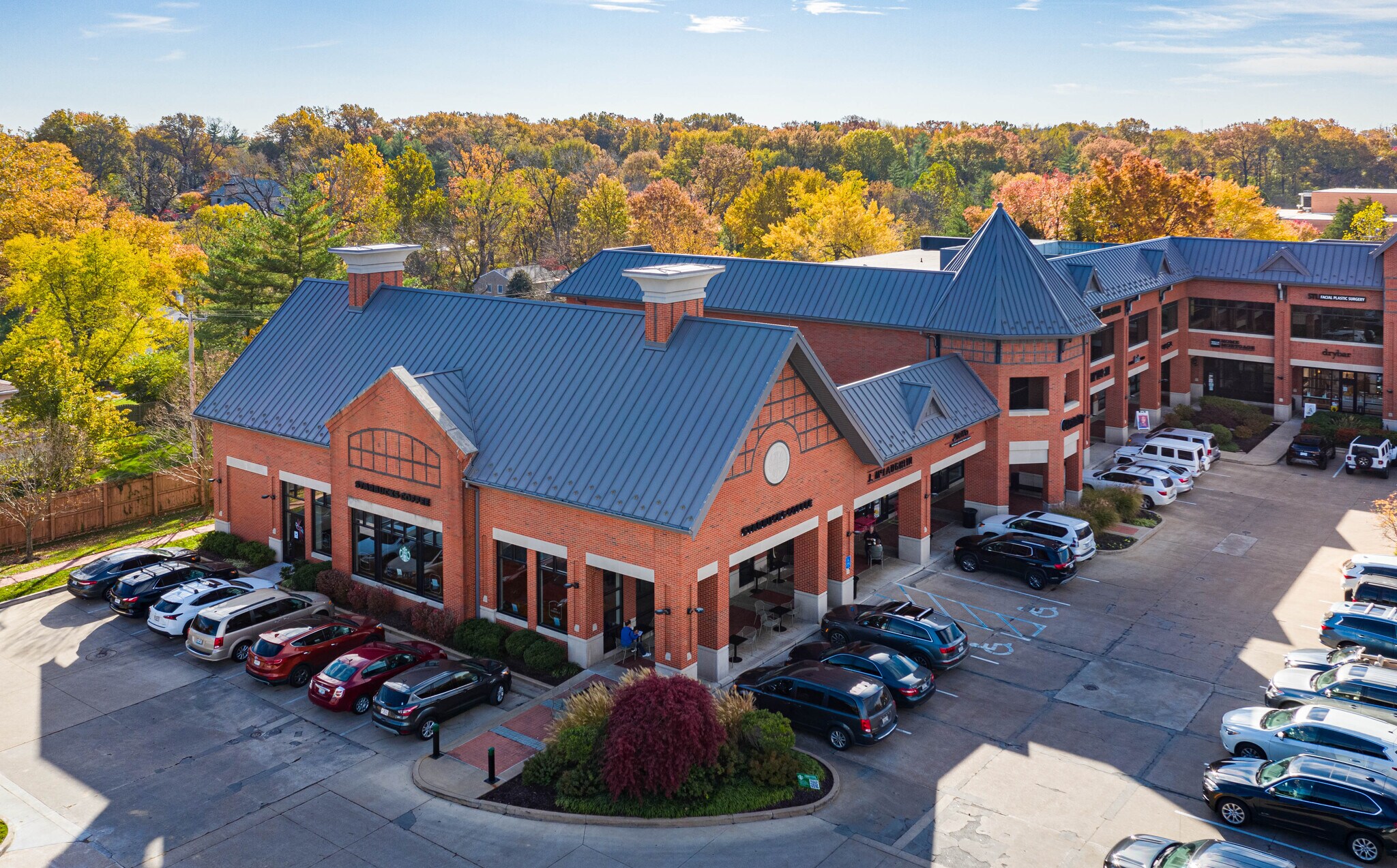 15001600 S Lindbergh Blvd, Saint Louis, MO 63131 The Village at