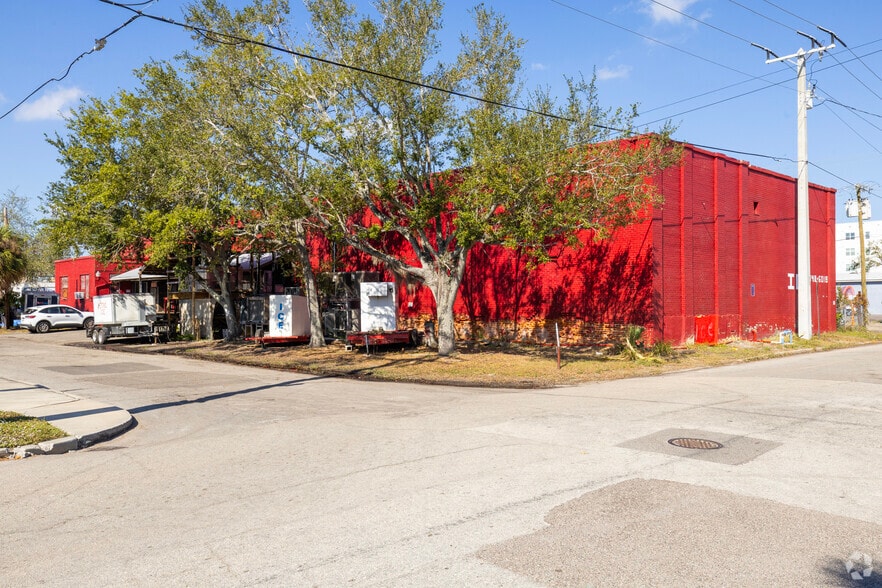 808 8th Avenue Dr W, Bradenton, FL for sale - Building Photo - Image 2 of 12