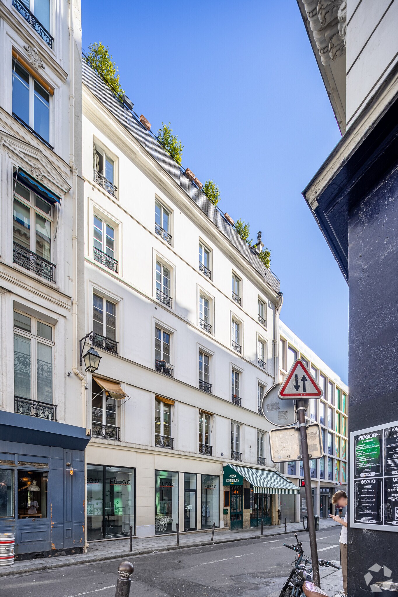Rue Du Croissant, Paris for lease Primary Photo- Image 1 of 3